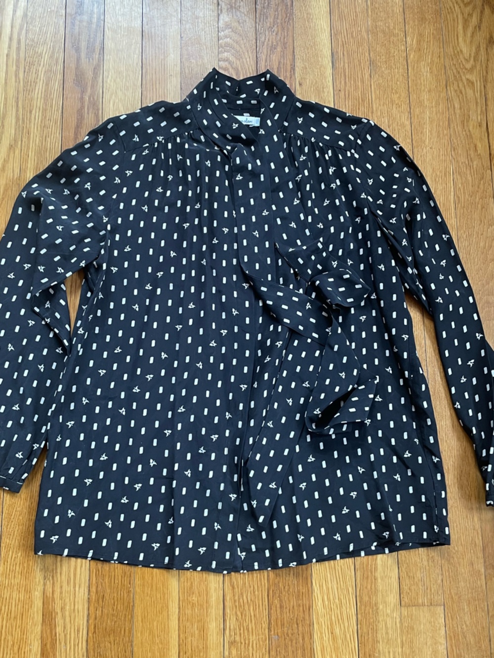 Steven Alan silk blouse Black Geometric Print Tie Neck Medium